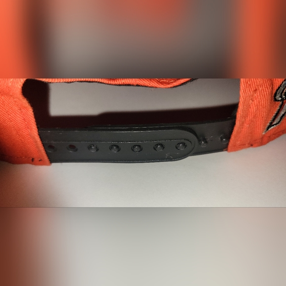 Retro style New Era Miami Hat - Picture 4 of 9